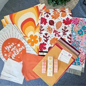 SHIPPERS BUNDLE Colorful Autumn-Summer Set of 45 Pieces Assorted Sizes, Designs